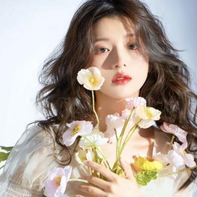 村主任和他的女友